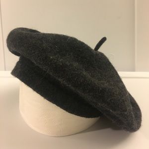 Gray wool beret